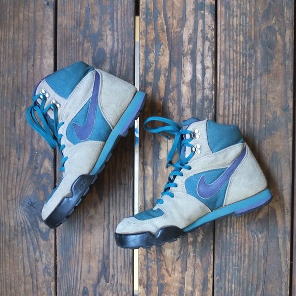 Nike Shoes - Nike Vintage 1989 Caldera Boots Size 7.5
